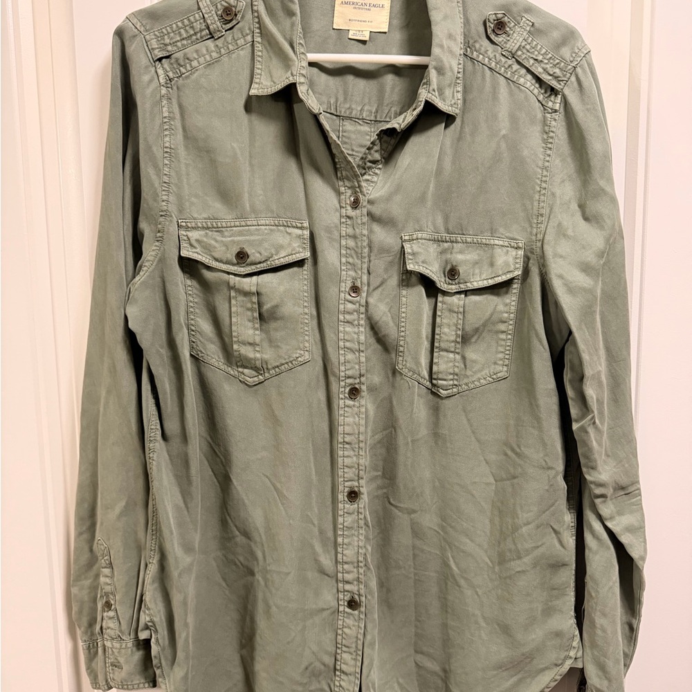 American Eagle Outfitters Olive Casual Shirt